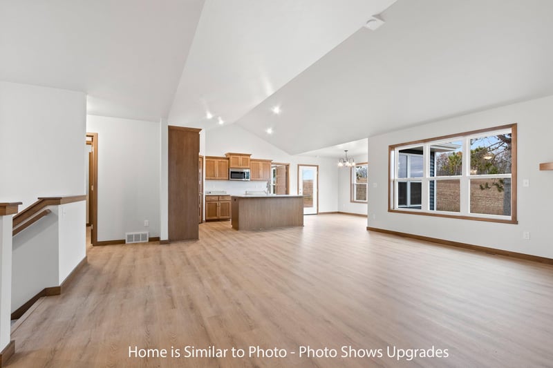 1723 Betty Jean Ln, Green Bay, WI 54313