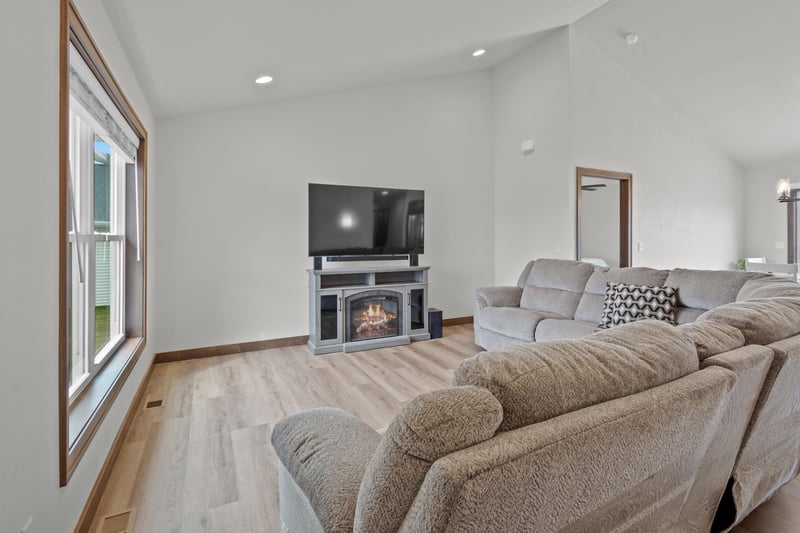 3500 Haas Rd, Kaukauna, WI 54130