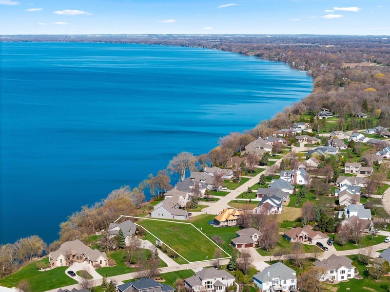 N7827 State Park Rd #41, Sherwood, WI 54169