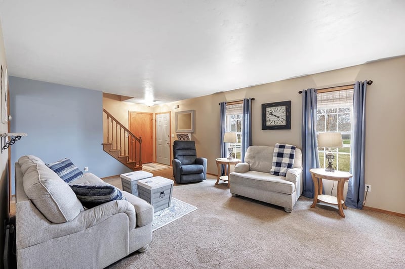 2277 Redpepper Trl, Suamico, WI 54313