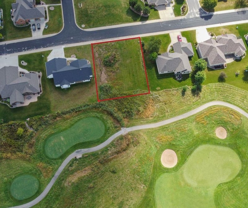 526 Royal St Pats Dr #143, Wrightstown, WI 54180