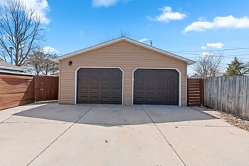 2466 Pecan St, Green Bay, WI 54311
