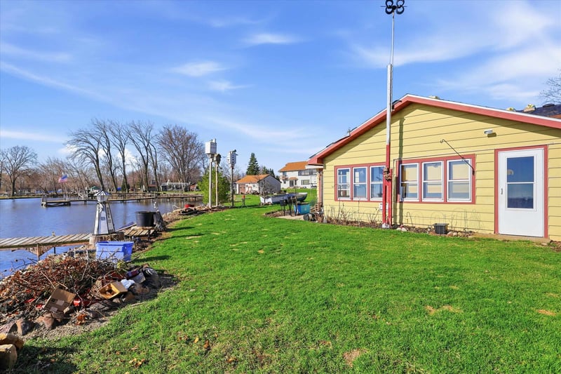 7284 Us Highway 45, Oshkosh, WI 54902