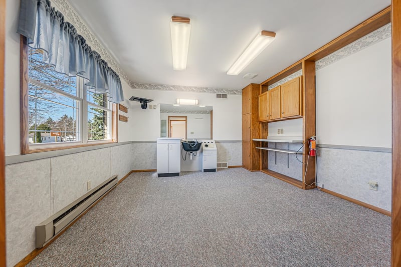 410 Main St, Winneconne, WI 54986