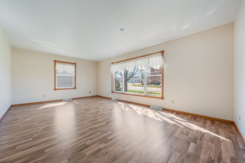 410 Main St, Winneconne, WI 54986