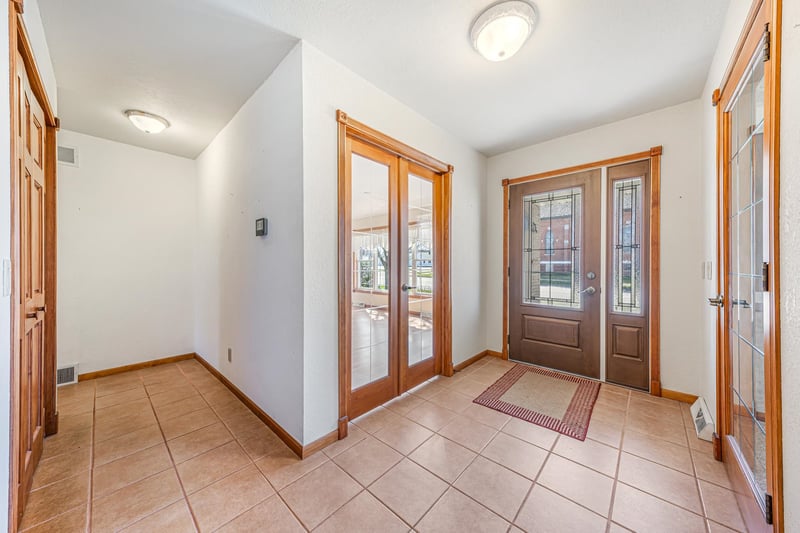 410 Main St, Winneconne, WI 54986