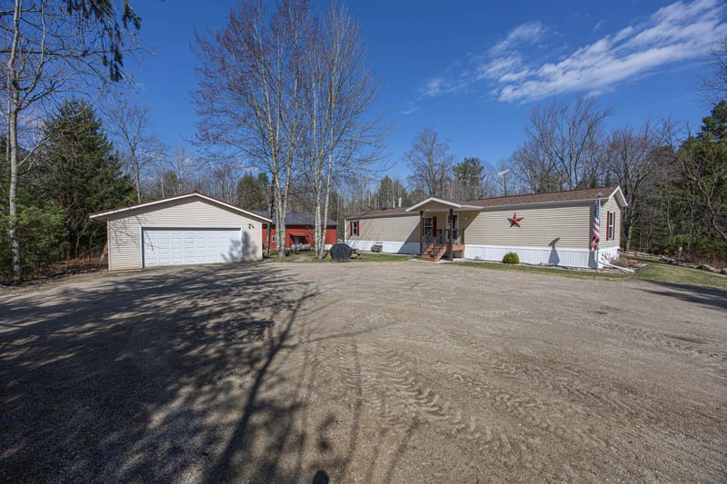 11136 Weso Creek Rd, Suring, WI 54174