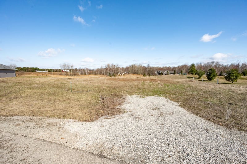2835 Stone Creek Cir, Suamico, WI 54313