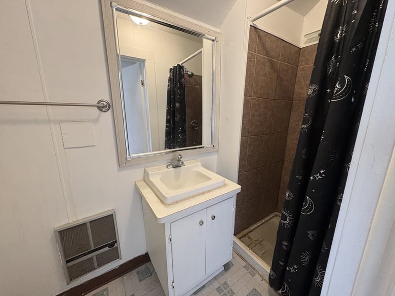 202 Irving Ave, Oshkosh, WI 54901-4442