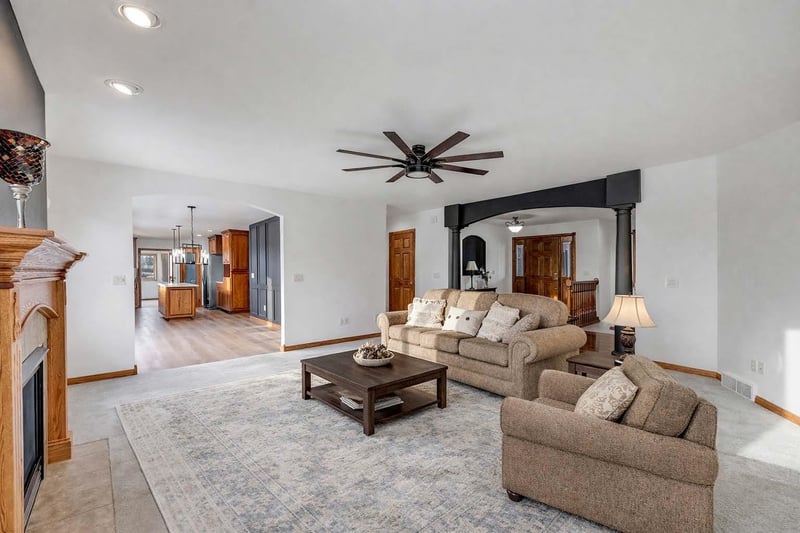 4207 Lost Dauphin Rd, De Pere, WI 54115