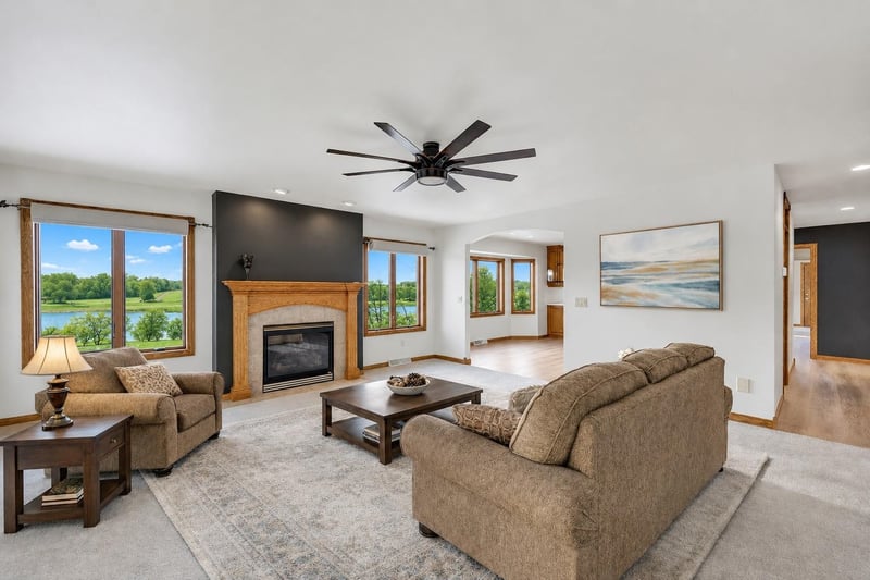 4207 Lost Dauphin Rd, De Pere, WI 54115