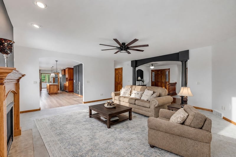 4207 Lost Dauphin Rd, De Pere, WI 54115