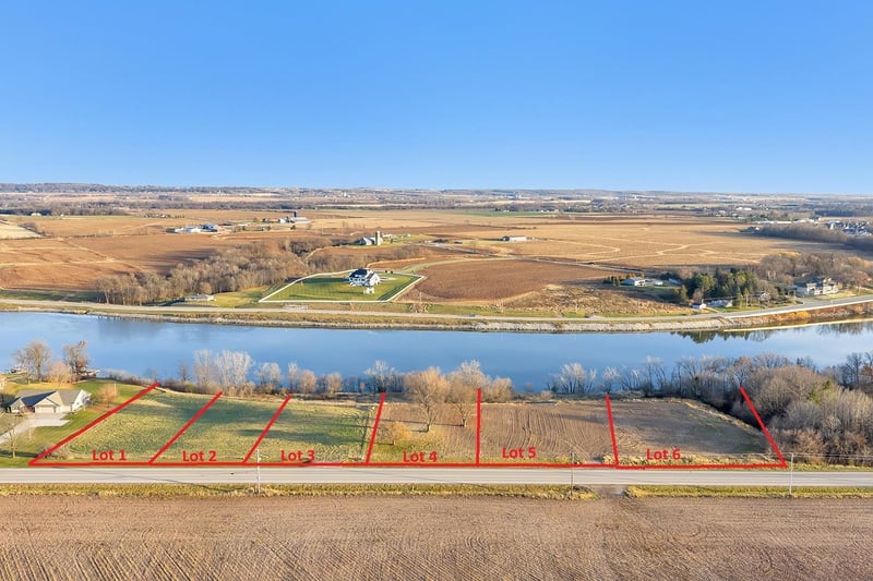 4251 Lost Dauphin Rd #2, De Pere, WI 54115