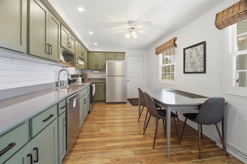 124 Ramlen Ct, Appleton, WI 54915