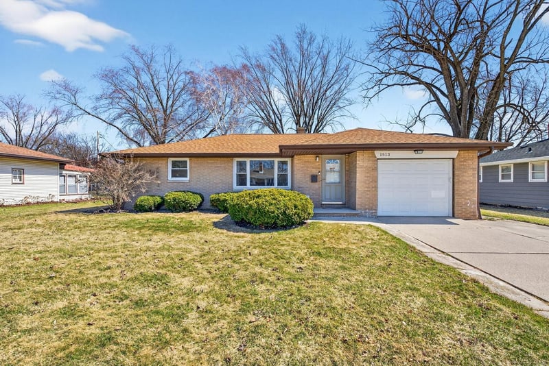 1513 Beauchamp St, Green Bay, WI 54304