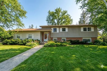 2455 Kingston Pl, Oshkosh, WI 54904