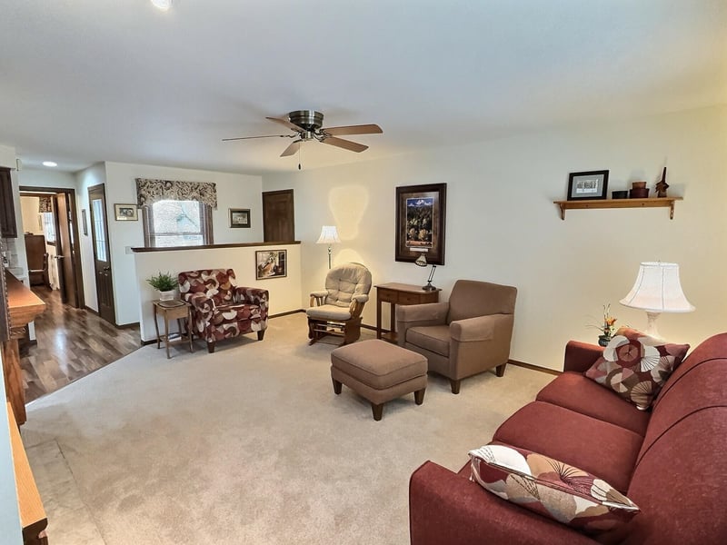 1313 Murdock Ave, Oshkosh, WI 54901