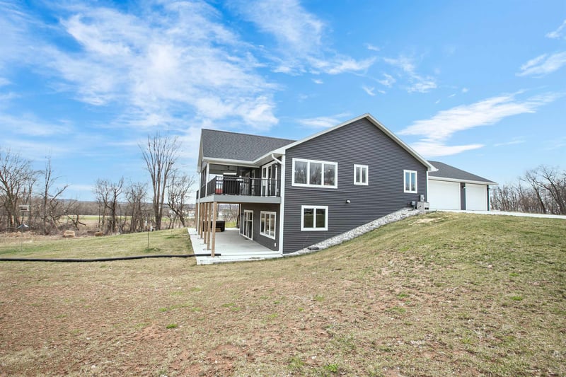 4823 Rushford Ave, Omro, WI 54963-9654
