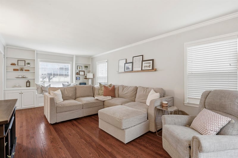 1820 Superior St, Appleton, WI 54911