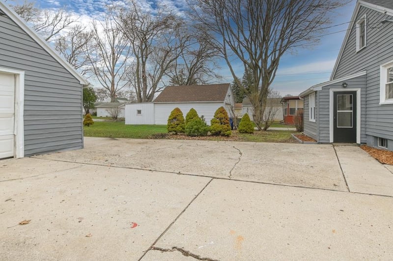 835 Neville Ave, Green Bay, WI 54303