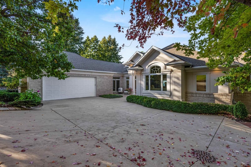 5881 Shore Acres Rd, New Franken, WI 54229