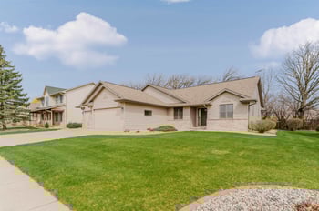 3120 Mockingbird Way, Oshkosh, WI 54904-6354