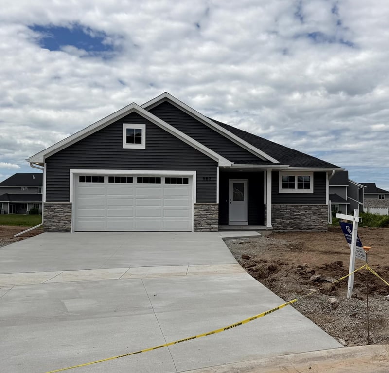960 Enclave Ct, De Pere, WI 54115