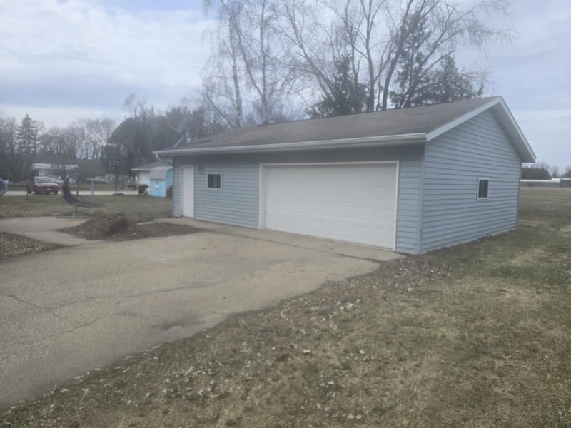 119 Park St, Bonduel, WI 54107