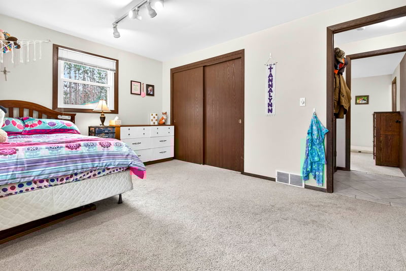 4171 St Francis Park Dr, Green Bay, WI 54313