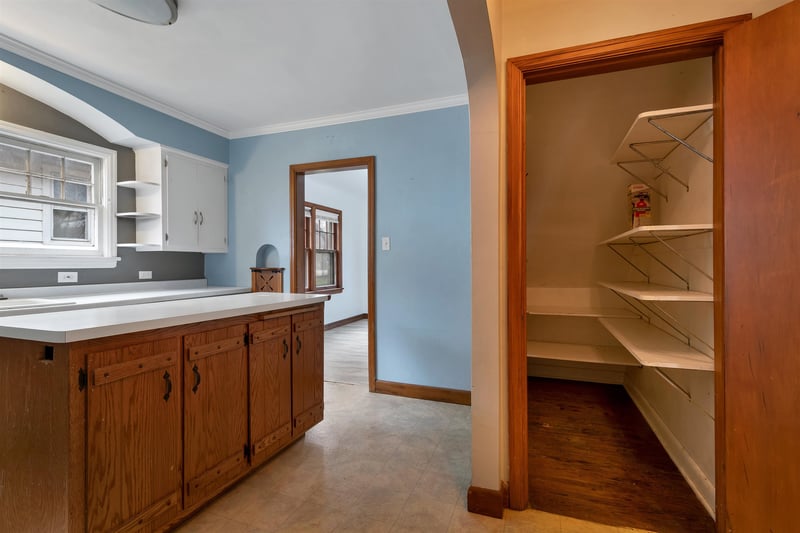 1046 Kellogg St, Green Bay, WI 54303