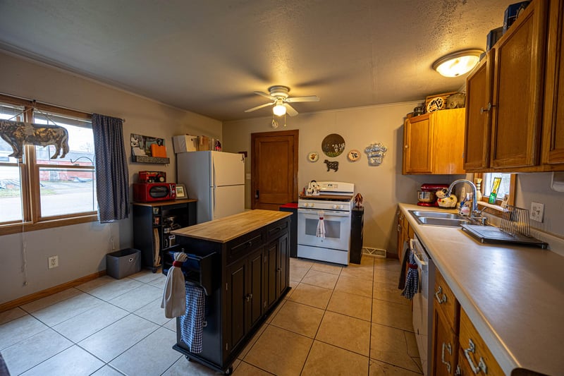 217 Main St, Suring, WI 54174