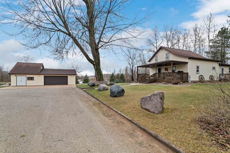 N6153 State 32 Hw, Oconto Falls, WI 54154