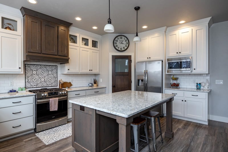 230 Deforest Dr, Kaukauna, WI 54130