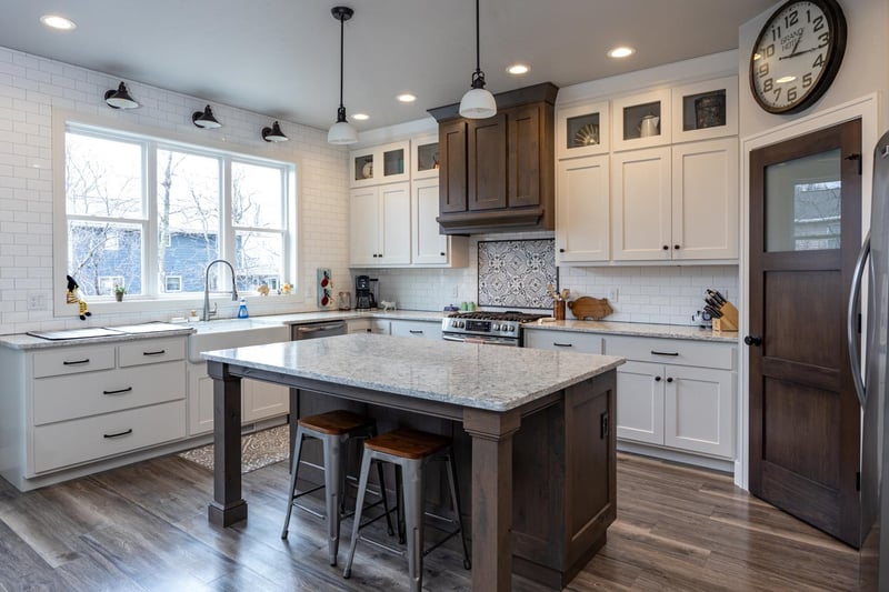 230 Deforest Dr, Kaukauna, WI 54130