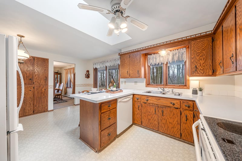 N9237 County Road N, Appleton, WI 54915