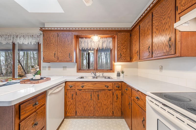 N9237 County Road N, Appleton, WI 54915