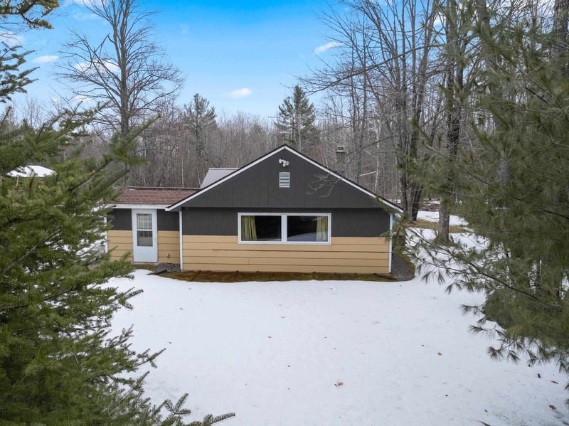 17294 Thielke Rd, Lakewood, WI 54138