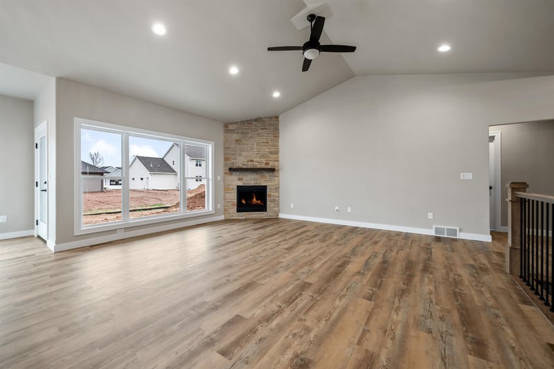 3696 Ella Jo Way, De Pere, WI 54115-2346