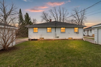 801 Caroline St, Neenah, WI 54956