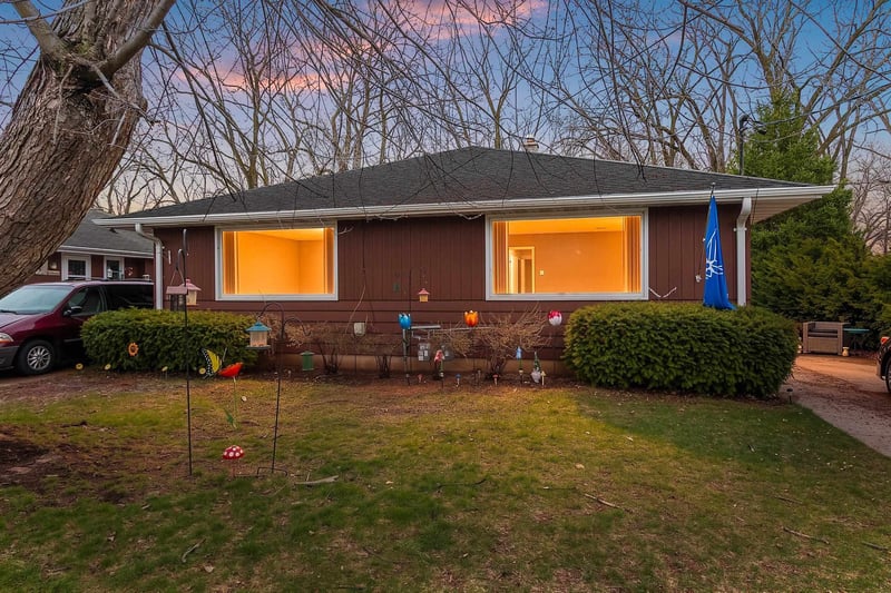 612 Knight Ave, Neenah, WI 54956