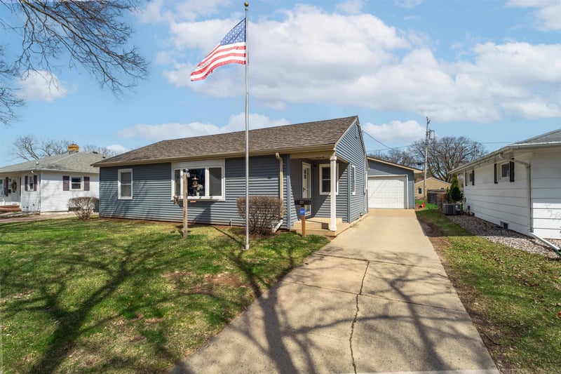 227 Matthew St, Kimberly, WI 54136