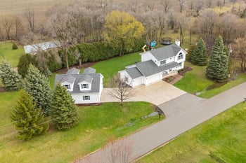 1966 Sky Ranch Ave, Oshkosh, WI 54904-7035