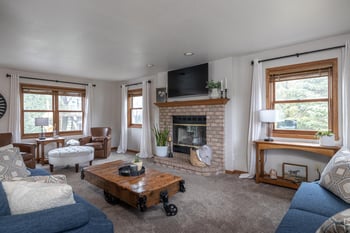 1966 Sky Ranch Ave, Oshkosh, WI 54904-7035