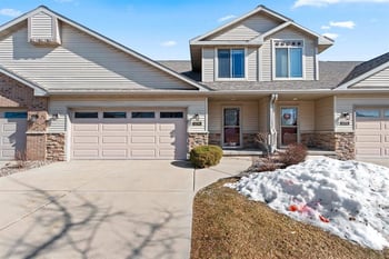 1274 Bayport Ter, Green Bay, WI 54313