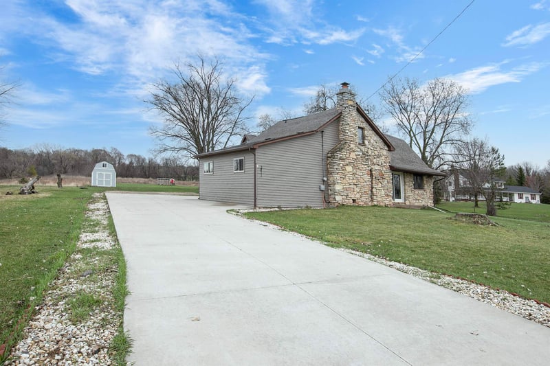 3811 Bower Creek Rd, De Pere, WI 54115