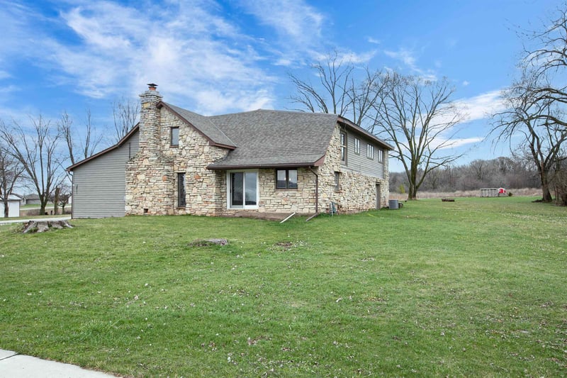 3811 Bower Creek Rd, De Pere, WI 54115