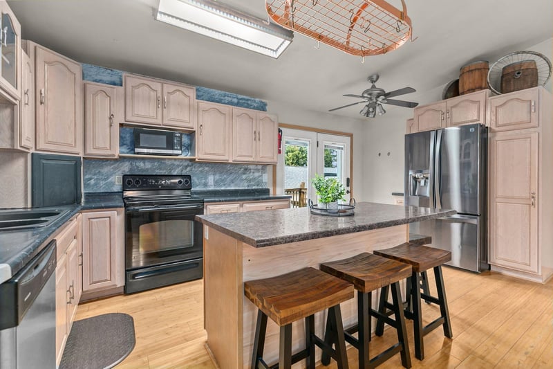 1130 Grant St, Appleton, WI 54914