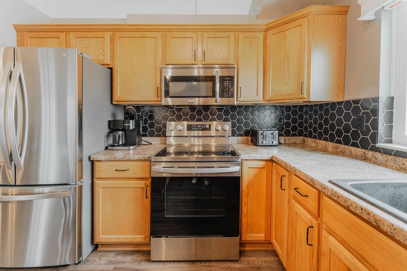 3140 White Tail Ln #D, Oshkosh, WI 54904