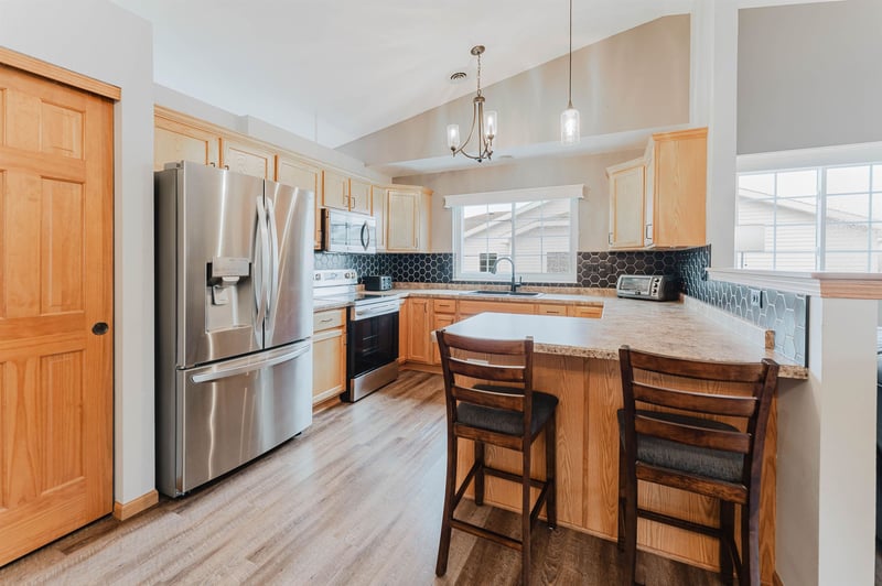 3140 White Tail Ln #D, Oshkosh, WI 54904