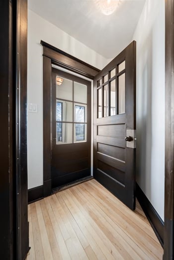 802 9th St, Green Bay, WI 54304-2502